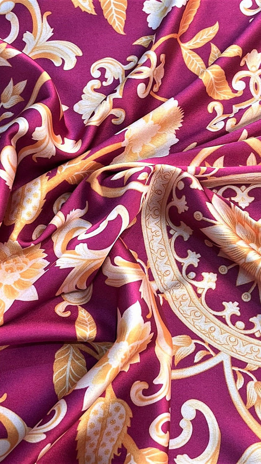 Seda Italiana Barroco Fucsia Oscuro Blanco y Dorado