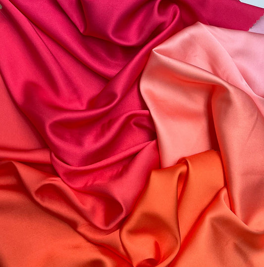 Seda Satinada Degradé Arcoíris — Naranja, Coral y Fucsia