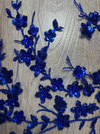 Tul Bordado con Flores de Cerezo en Relieve y Lentejuelas